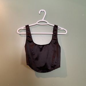 Shiny Cropped Tank Black